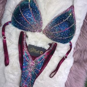 NPC Competition Figure Suit